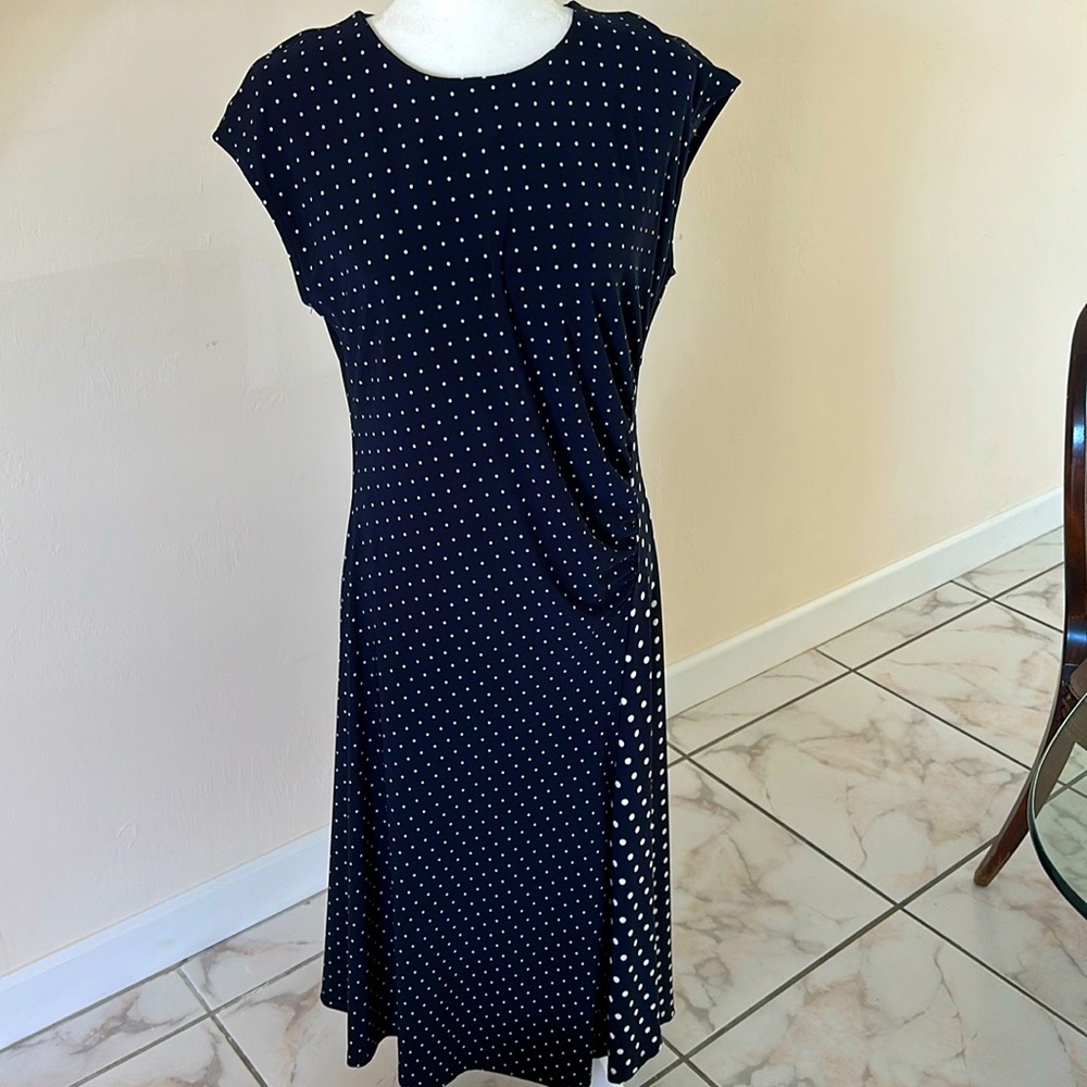 Summery Flattering by LRL Navy Blue/White polka dot EUC jersey midi dress sz L